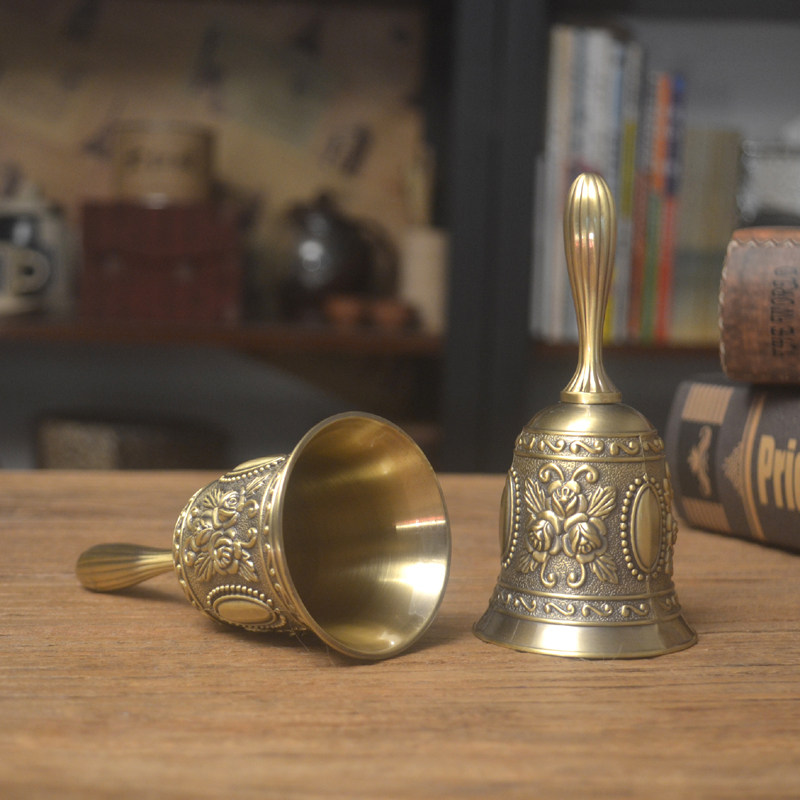 European metal bell Bar Dining room bar delivery bell Pastoral wind bell Hand-cranked meal bell Kindergarten class bell