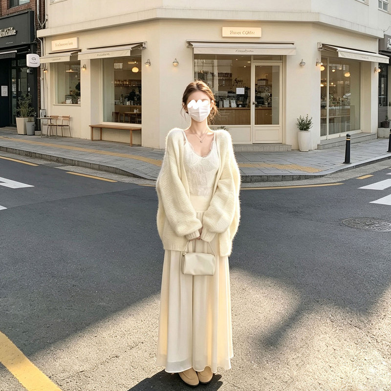 Korean Style Gentle and Soft Knit Cardigan for Women, New Autumn and Winter Model, High-End, Loose, Lazy and Relaxed Sweater for Outerwear