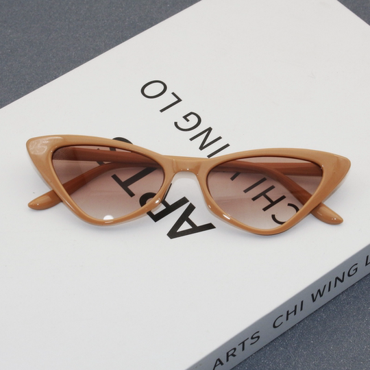 Korean Instagram Niche High-End Retro Versatile Sunglasses for Women, Sun Protection, Face-Slimming, Stylish Small Frame Sunglasses