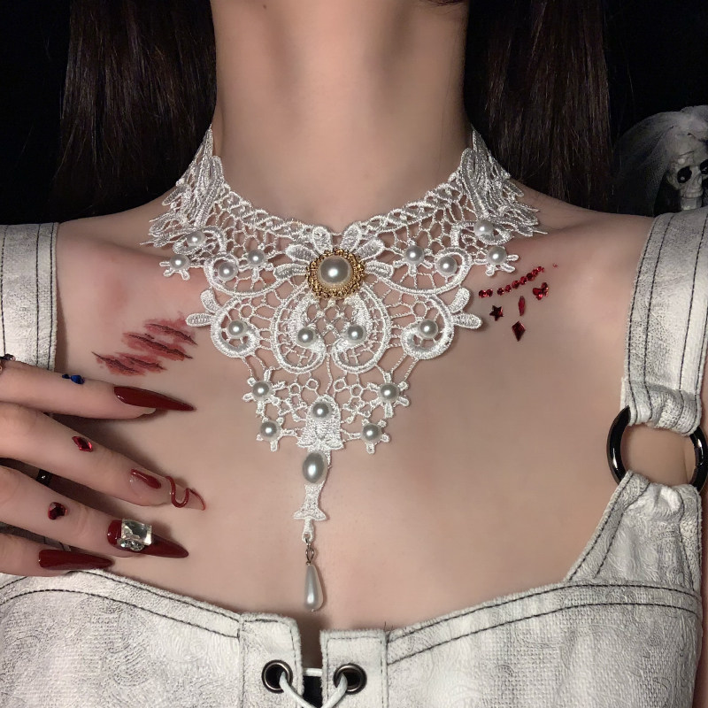 HEY TAO Halloween Retro Gothic Style White Lace Choker Necklace Accessory for Female Ghost Bride