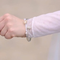 Indulgings such as dandruff and colorful steps away from the bracelet Yang Zhane Lotus Flower Bracelet Female Gufeng Hanfu minimalist opening bracelet
