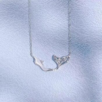 Mother-Of-Pearl Mermaid Tail Silver Necklace for Women, 2026 New Style, Light Luxury, Niche, Exquisite Clavicle Chain, Gift for Girlfriend