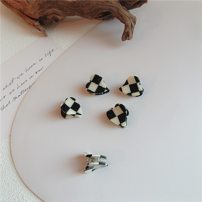 Korean Small Catch Clip Black And White Plaid Acrylic Hairpin display picture 2