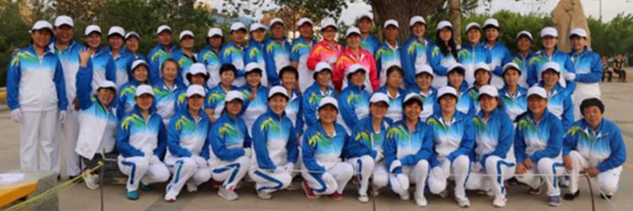Jiamusi phù hợp với thể thao nam và nữ dài tay mùa xuân và mùa thu trung niên nhảy vuông quần áo thể dục nhịp điệu phù hợp với ba mảnh quần chạy bộ nam adidas