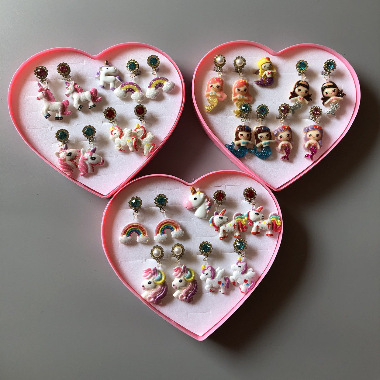 товар из китая 儿童耳夹女孩宝宝饰品卡通无耳洞假耳钉耳环耳坠礼盒女童耳饰戒指 Diy