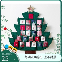  Christmas Tree Christmas socks Old mans Cottage Christmas 25 wishing pockets Fabric Home decoration hanging bags Embroidered characters