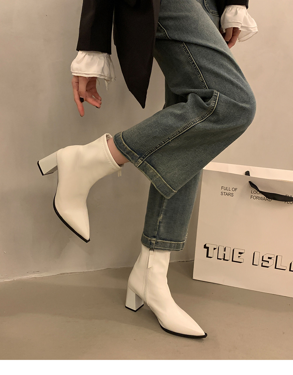 Французский эластичность Lean -Thin Boot самка 2025 осенью и зимой новый наконечник Толстые голые сапоги на высоком кабгалстук-бабочкае Лодыжка короткие трубки ботинки сын Sonlarfu/Suo Lanfu 