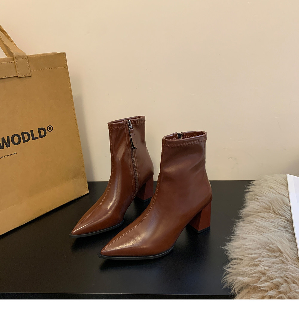 Французский эластичность Lean -Thin Boot самка 2025 осенью и зимой новый наконечник Толстые голые сапоги на высоком кабгалстук-бабочкае Лодыжка короткие трубки ботинки сын Sonlarfu/Suo Lanfu 