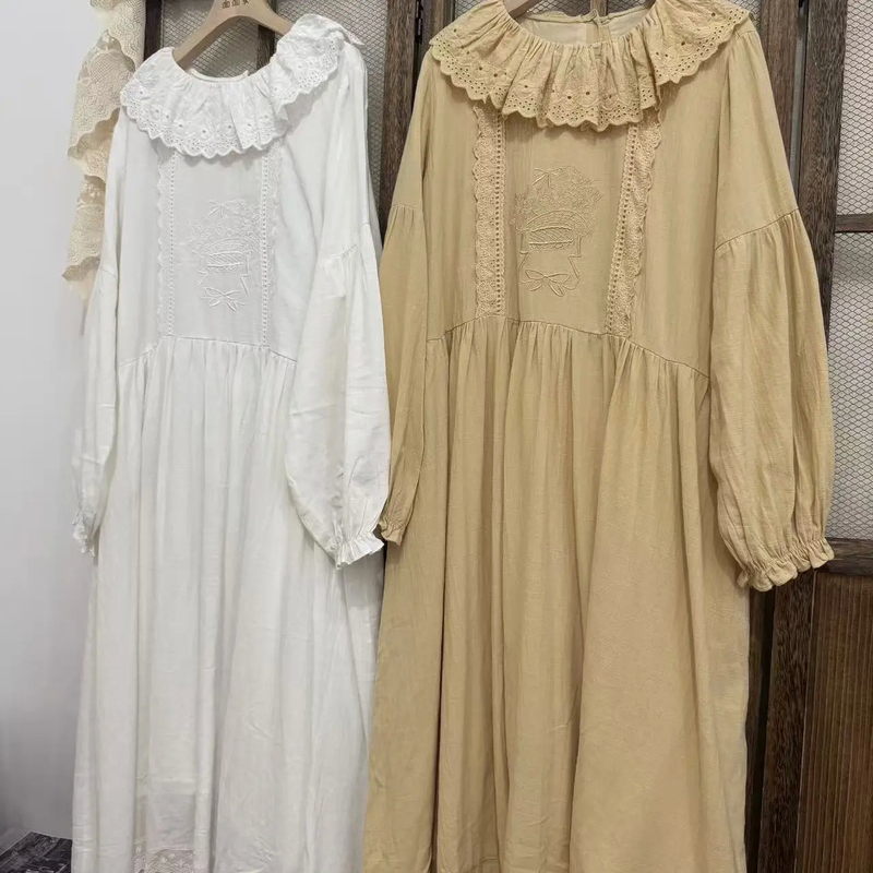 Japanese-Style Heavy Lace Embroidered Dress with a Turn-Down Collar, Long Sleeves, Mori-Style Sweet and Artistic Temperament, Autumn Dress