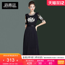 Haiqing blue French retro National style embroidered dress summer 2021 New temperament age reduction pleated thin black dress