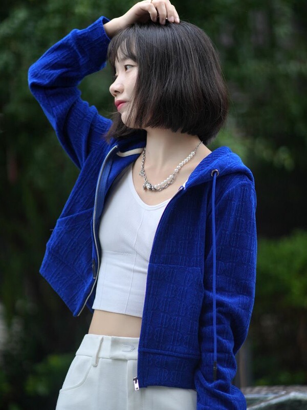 Klein Blue Zip-Up Cardigan Short Jacket for Women, Versatile for Spring and Autumn, Suitable for Petite Figures, Sporty Casual Hooded Sweatshirt