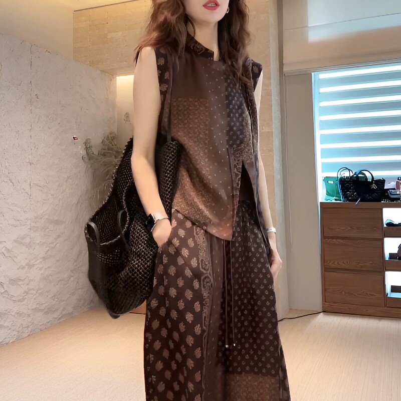 French Rouje Moaks Silk Mulberry Silk Suit for Women, Loose and Slimming, Summer Style, Wide-Leg Pants Two-Piece Set French Rouje Moaks Silk Mulberry Silk Suit for Women, Loose and Slimming, Summer Style, Wide-Leg Pants Two-Piece Set
