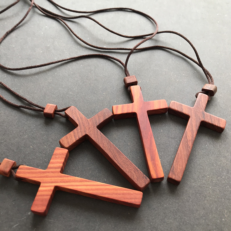 Hatsumoto Jiaju Crucifixion Necklace Craft Gift Decoration Pendant Casual Fashion Christian Wooden Accessories Gift