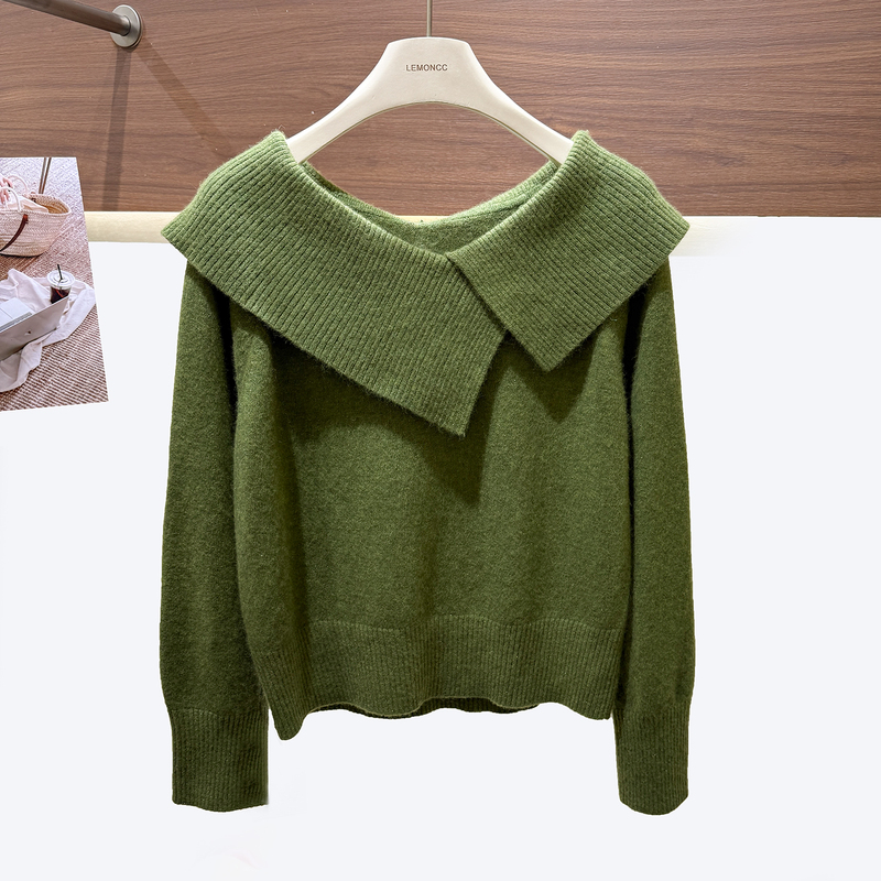 Korean Style 2025 Winter New Product, Asymmetrical Large Lapel, Loose and Slimming Wool Knit Sweater, Feminine Sweater Top
