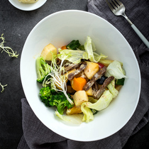 Creative boat-shaped milky white tempered glass fruit salad bowl Japanese style heat-resistant large soup bowl vegetable basin microwave