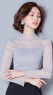 Lace gauze and earrings with silver thread stitching