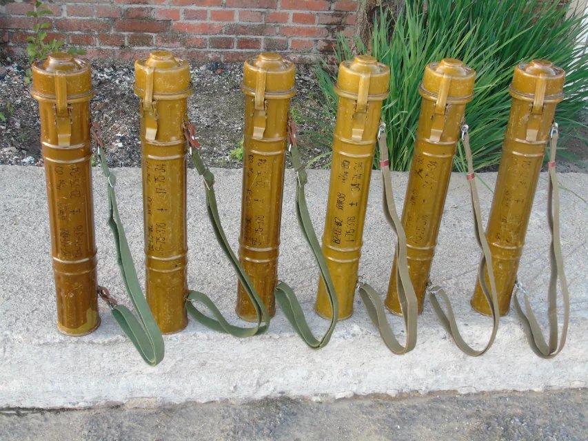 WWII Collection 82 Unloaded Barrel Fun Collection > > Movie Props Perimeter