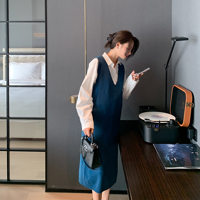 Nu A M U M Pregnancy Woman Dress in Private Bi Entrance ~ Long Sleeve Autumn Winter Suit Horse Chia Skirt High Collar Blouse Strap Skirt