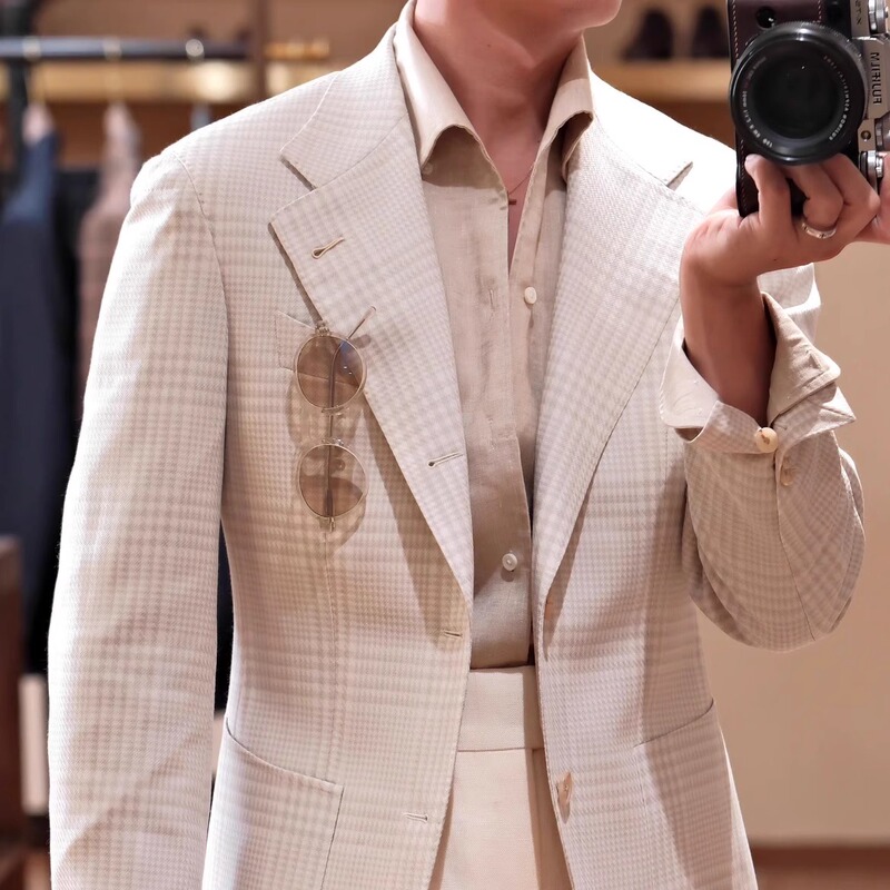 Seekmited Italian-Style Waterfall Sleeve Light Apricot Color Prince of Wales Check Wool Single-Breasted Notch Lapel Suit Jacket with Semi-Linen Lining