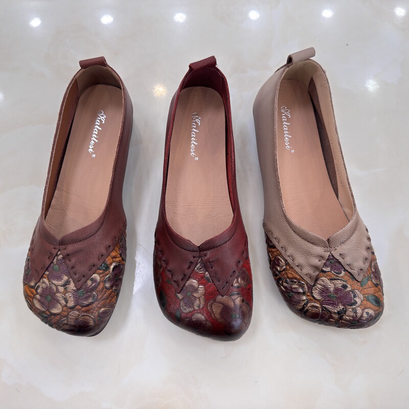 Kalaites 2026 Spring and Summer New Style Cowhide Soft-Soled Soft-Surface Shallow-Mouth Ethnic Style Square-Toe Women's Shoes 11-8806