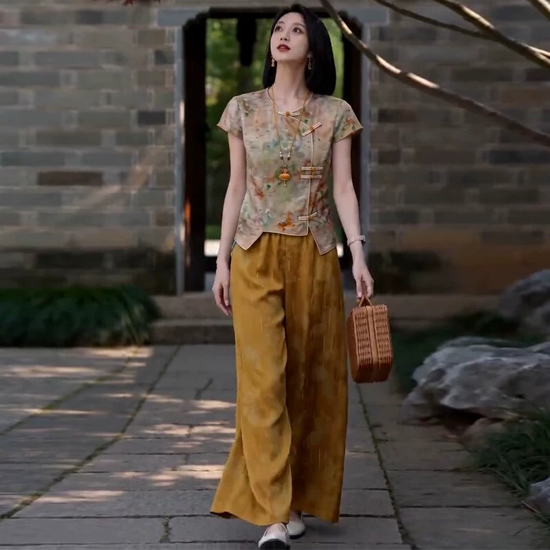 French Rouje Moaks New Chinese-Style Silk Suit for Women, Summer Thin Style, Slimming Wide-Leg Pants Two-Piece Set French Rouje Moaks New Chinese-Style Silk Suit for Women, Summer Thin Style, Slimming Wide-Leg Pants Two-Piece Set