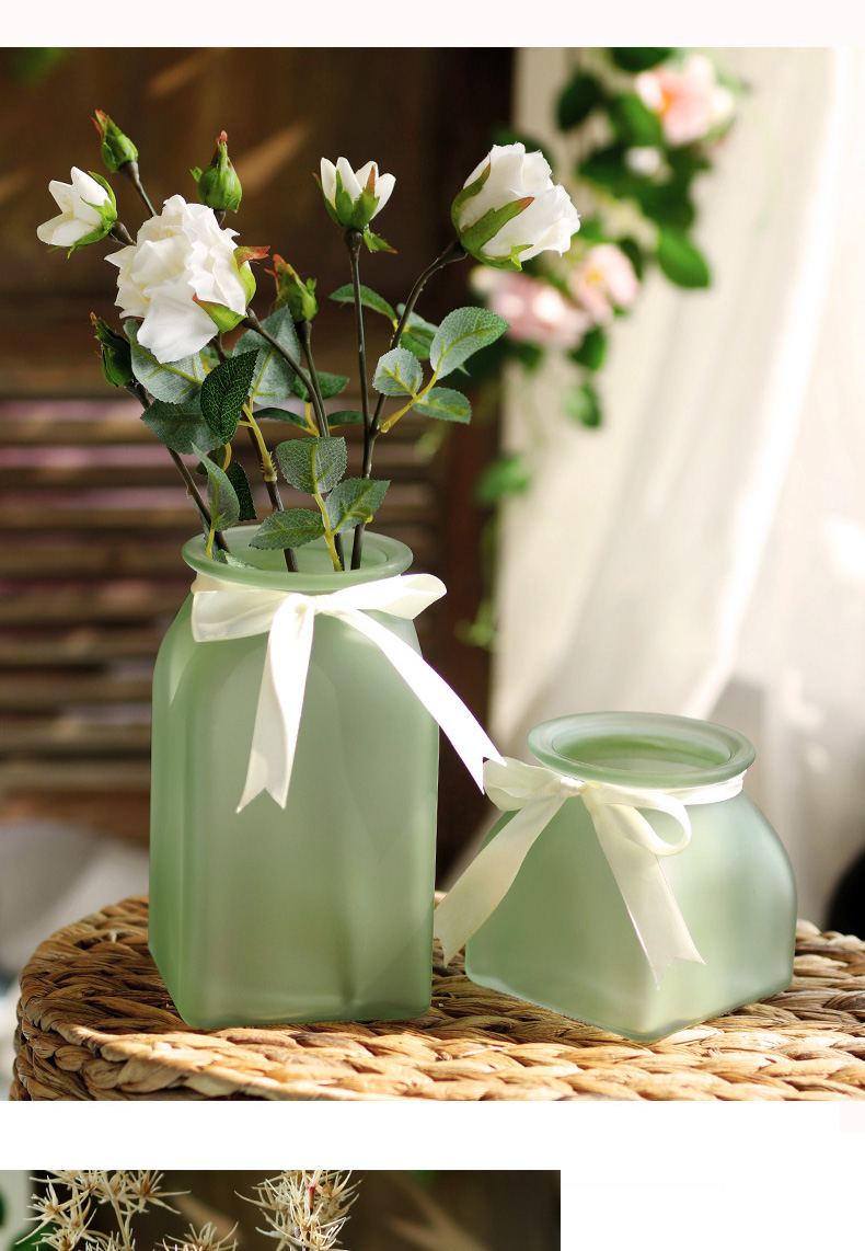 Màu thủy tinh mờ bình ruy băng châu Âu để bàn chèn hoa khô bình thủy canh phong phú tre lily trang trí hoa - Trang trí nội thất phụ kiện trang trí phòng ngủ