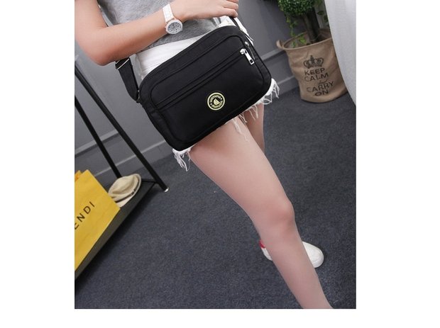 Mới nhẹ nylon không thấm nước túi Messenger nữ du lịch túi nữ vai túi thời trang Hàn Quốc túi vải bình thường tui xach juno