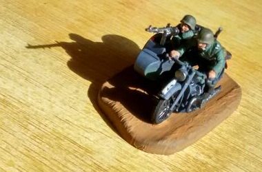 Spot] 1:72 l_lee model resin World War II Germany three-wheeled motorcycle assault vehicle with soldier suit