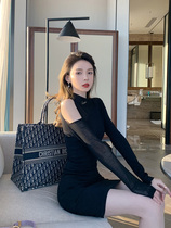Liu Sansan three knitted long sleeve dress waist thin temperament autumn dress 2021 new female strapless black skirt