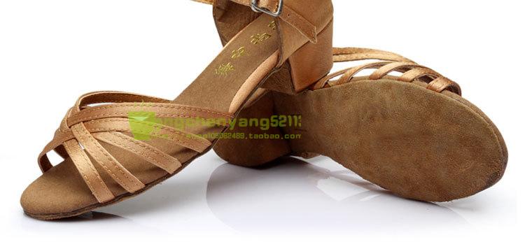 Chaussures de danse brésilienne en satin - Ref 3448105 Image 8