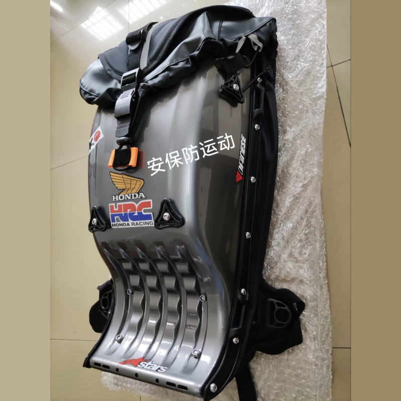 Motorcycle Hard Shell Backpack, Waterproof Helmet Bag, Motorcycle Travel Large Capacity, Anti-Fall Riding Equipment for Men and Women