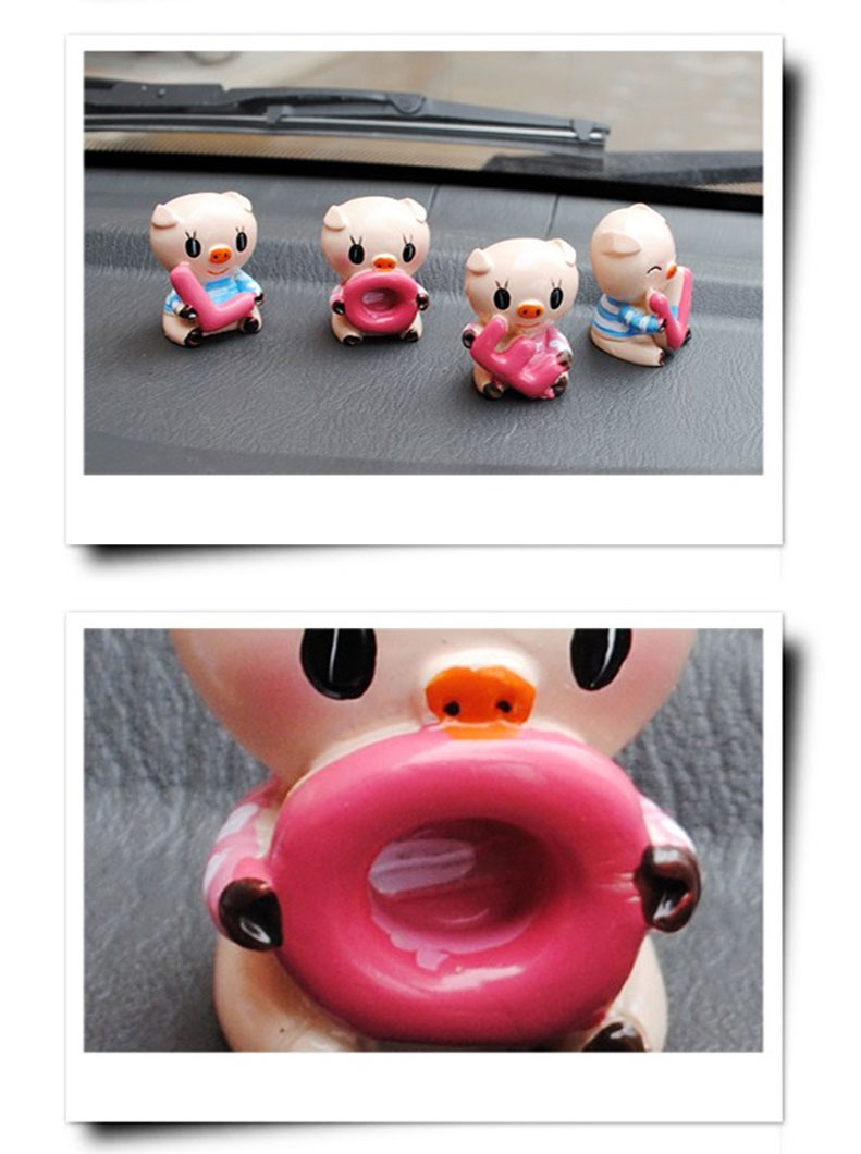 Cartoon xe trang trí lợn đỏ quân đội xe trang sức đồ trang trí sáng tạo xe trang trí bàn phim hoạt hình cung cấp trang trí nội thất xe hơi