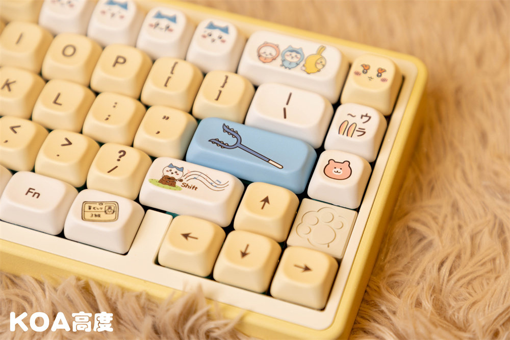 Chiikawa Usagi keycap detail