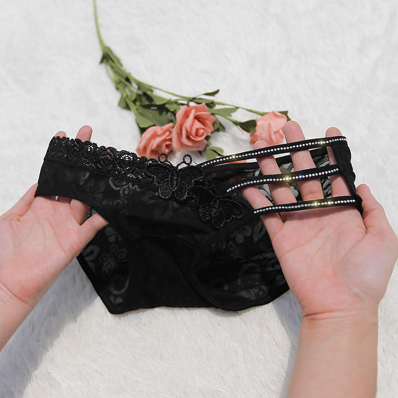 No Mark Ice Lady Briefs Sexy transparent low and low waist Han version hollowed-out hot inlaid drill black triangular shorts head