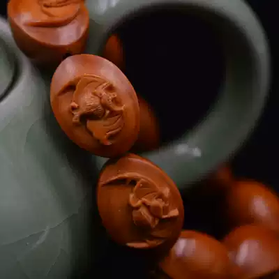 The United States, the rich and the non-Soviet olive nuclear carving nuclear bracelet bat shelter pure hand-made hand hand-to-hand hand hand small iron core