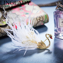 Lingda brooch pin female feather corsage fashion celebrity cardigan coat accessories jacket pin shawl buckle