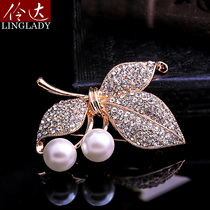 Korean fashion Cherry brooch female high-grade corsage pin ins cardigan Pin Pin simple imitation pearl shawl shoulder buckle