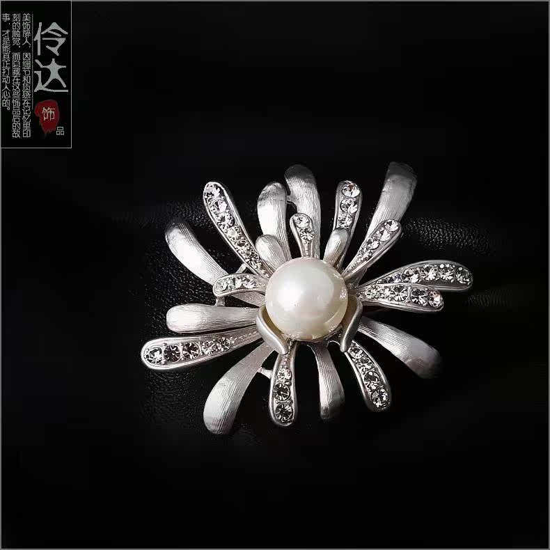 Broche femme LINGLADY en Zircon diamant - Ref 1172683 Image 8