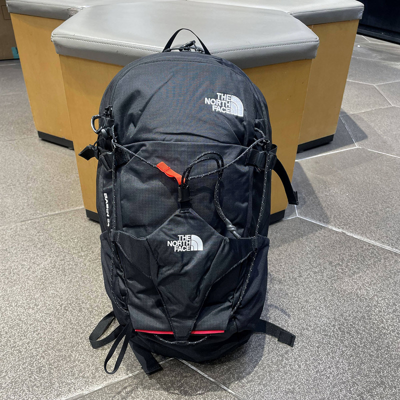 New Arrivals for Spring and Summer: the North Face Unisex Backpack for Outdoor Hiking and Mountaineering 8Bkf