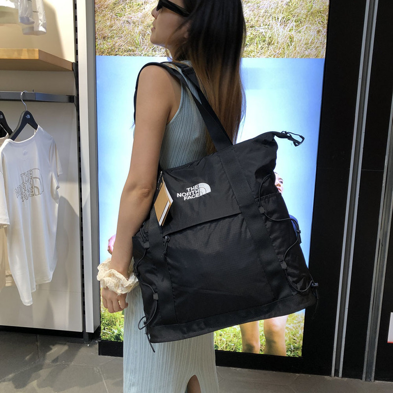 50% off Spring/Summer the North Face Ue Designer Tote Bag for Men and Women 22L Outdoor Convenient Storage 52Sv 50% off Spring/Summer the North Face Ue Designer Tote Bag for Men and Women 22L Outdoor Convenient Storage 52Sv