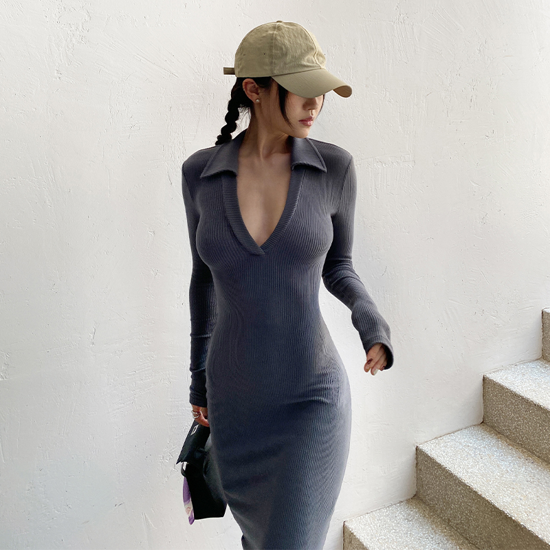LEIYU deep V-neck knitted dress female 2021 autumn European and American ins hot girls sexy tight-fitting mid-length skirt