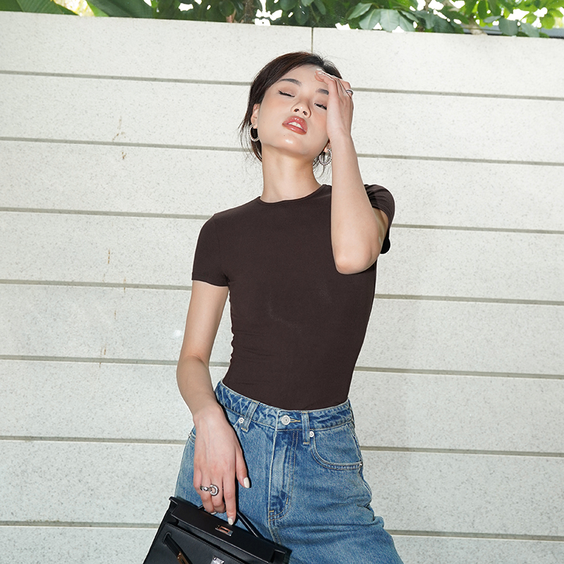 LEIYU knit short sleeve T-shirt woman 2022 Summer new tight black small round collar horseradish blouses European and American ins