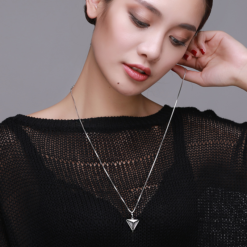 Sterling silver sweater chain women's autumn and winter 2019 new trend net red with the same fashion long version necklace high-grade temperament large pendant