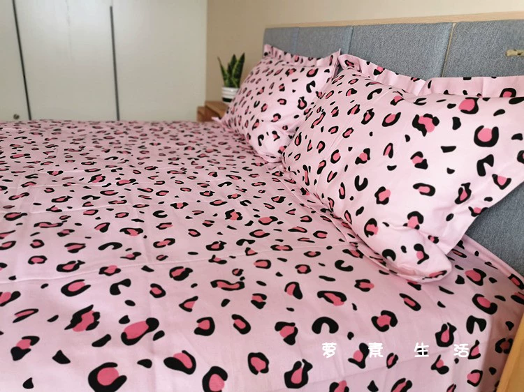 Cotton cũ thô da báo in đơn mảnh lưới đỏ bông đôi chăn mat lanh màu hồng 1,8 m giường - Khăn trải giường ra giường
