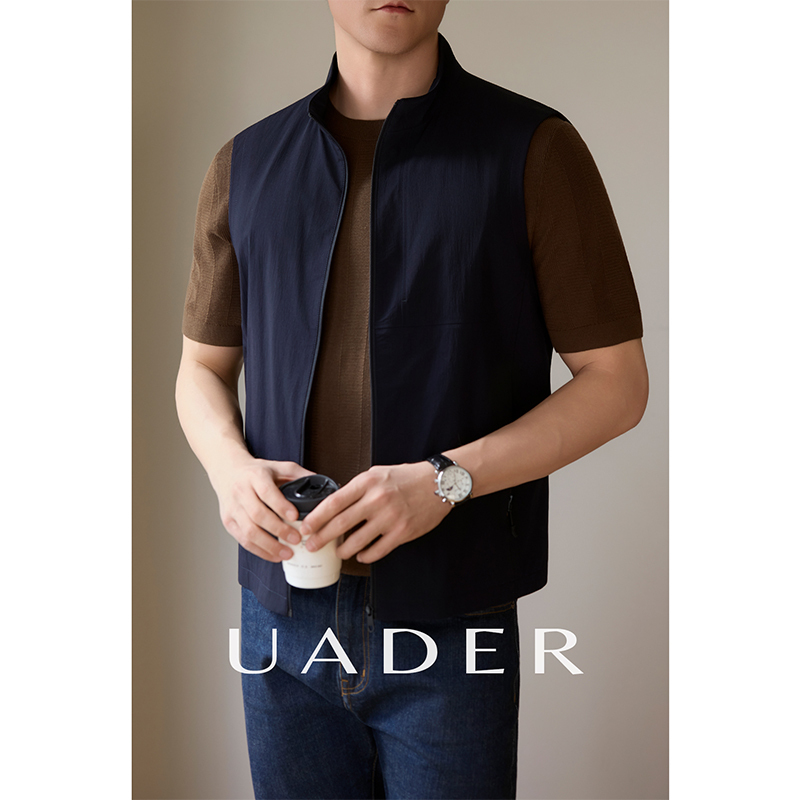 Uader Spring and Autumn Lightweight Stand Collar Vest 26 New Men's Outdoor Water-Repellent Vest Casual Commuting Jacket Uader Spring and Autumn Lightweight Stand Collar Vest 26 New Men's Outdoor Water-Repellent Vest Casual Commuting Jacket