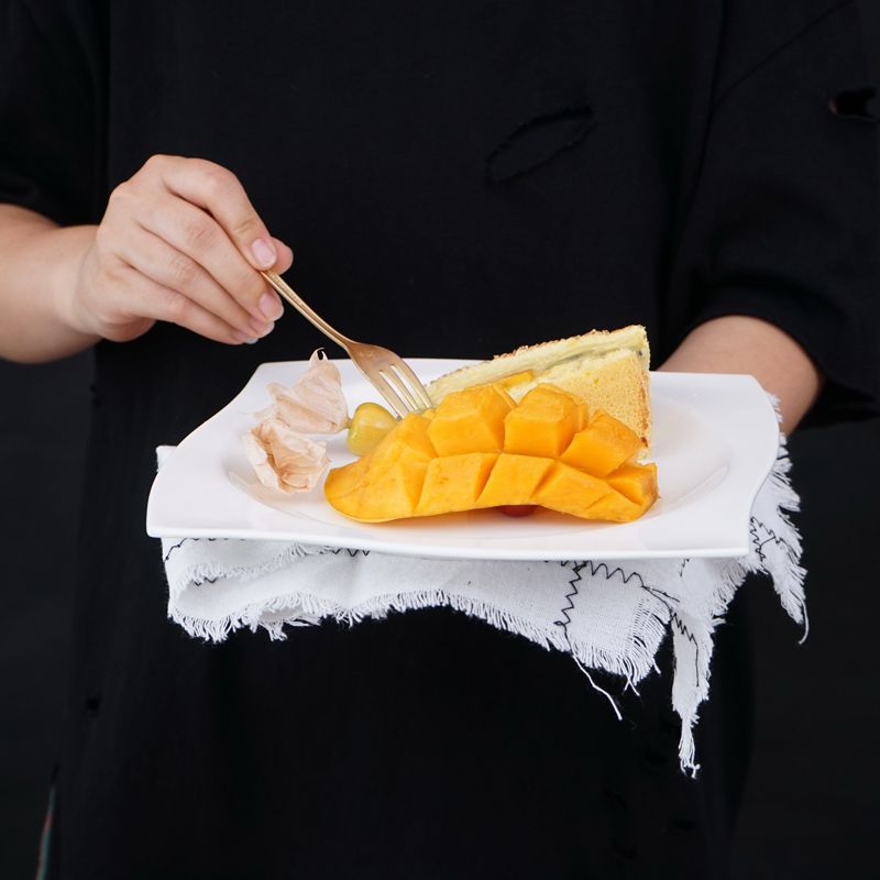 Pure white ipads porcelain Japanese creative type plate S flat plate cold dish dish western food steak dish food dish dish