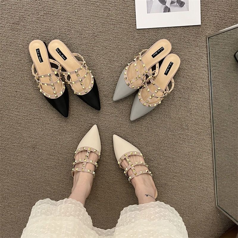 French-Style High-End Studded Sandals for Women, Suitable for Outdoor Wear, 2025 Summer Korean Version, Patent Leather Pointed Toe Closed-Toe Flat Half-Slippers