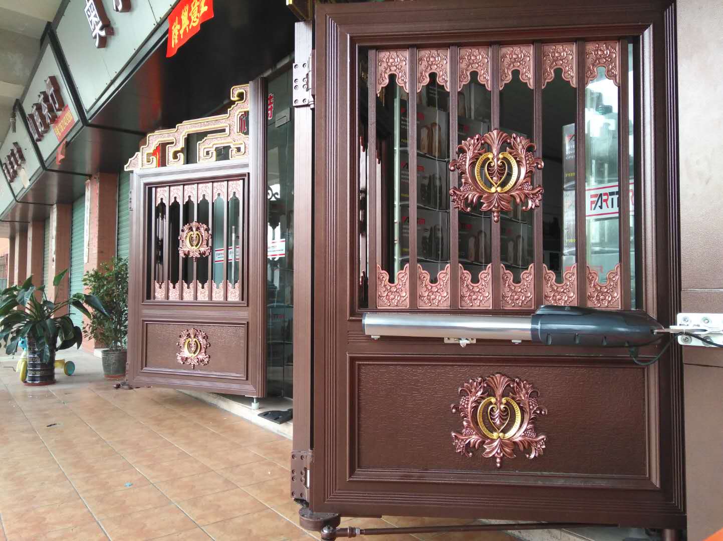 Falter Trackless Suspension Folding Door Double Switch Folding Aluminium Art Courtyard Door Villa Flat Open Door Remote Control Electric