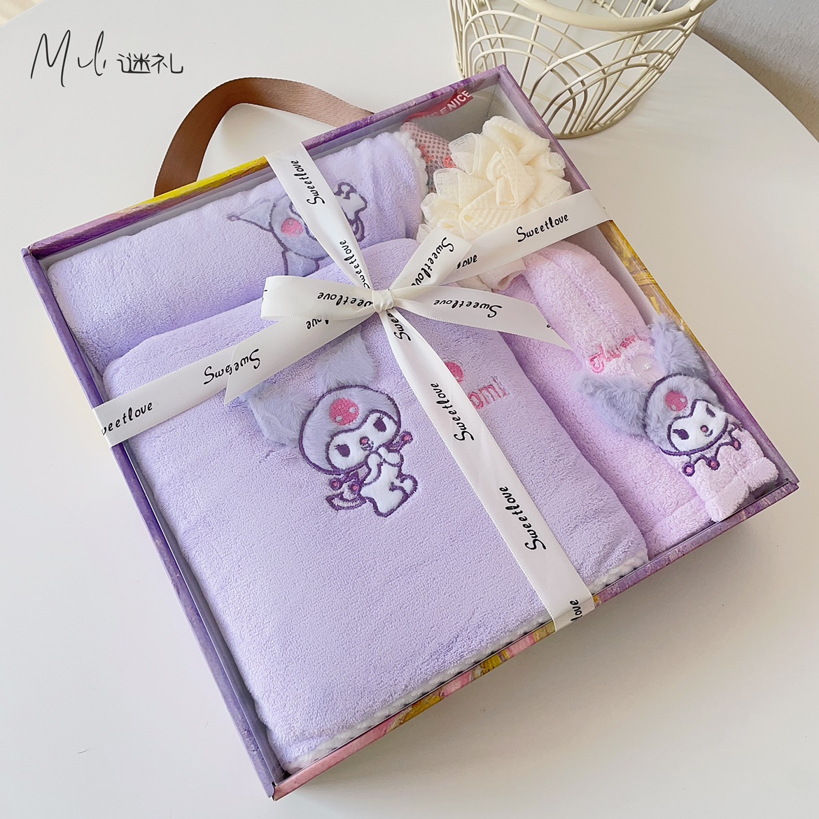 库洛米浴巾三件套:可穿可裹的新潮设计能满足哪些家庭需求?(2025年新消费趋势)