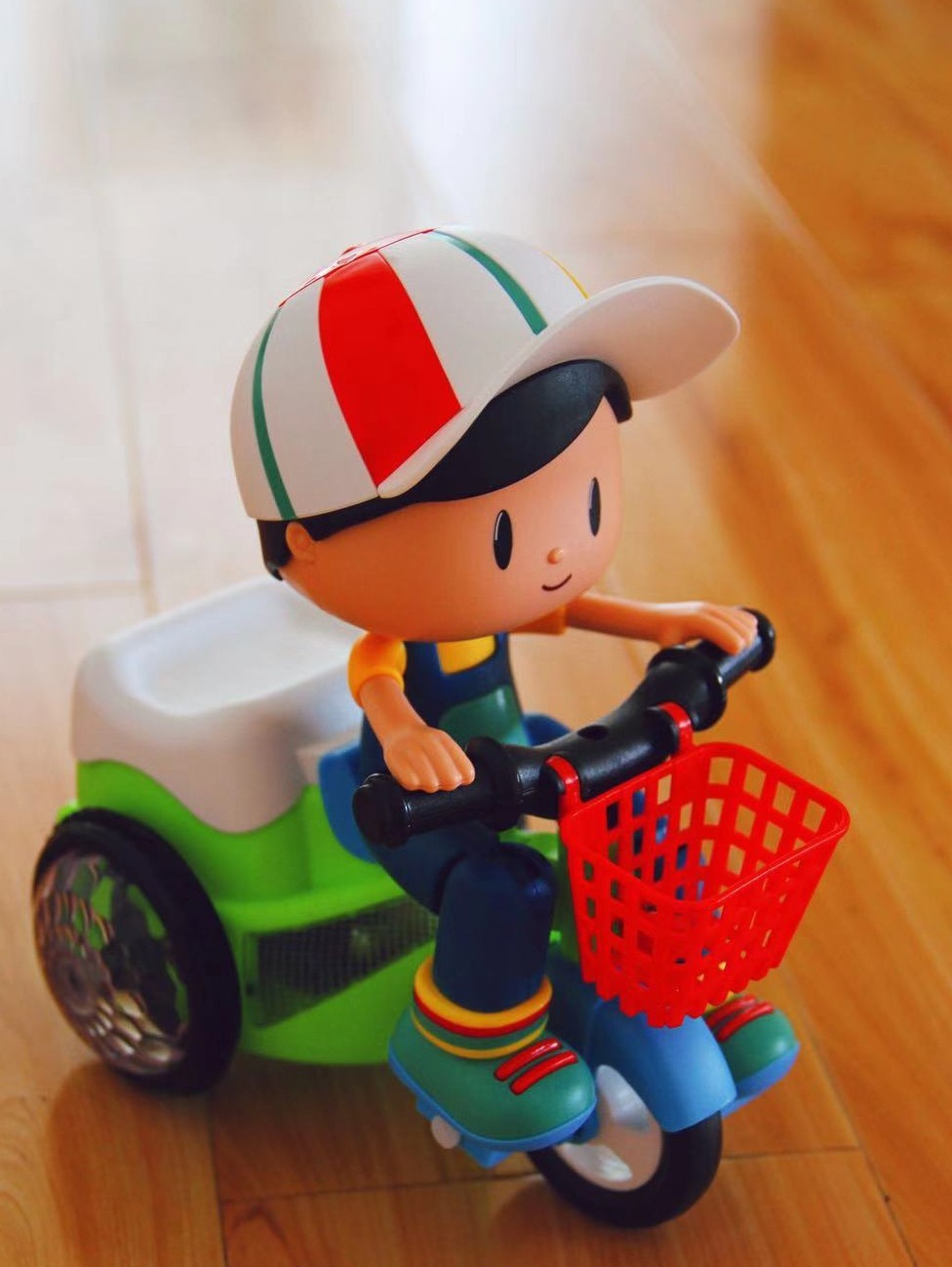 Big head tricycle stunt gift 4-5-6 years old children electric toys female baby male baby 1-2-3 years old children